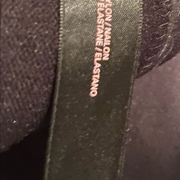Victoria’s Secret Black Bikini Top Sz 32A Top Only Woman’s - Picture 9 of 11